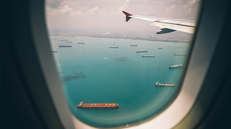 Primer vuelo transoceánico con aceite de cocina reciclado como combustible
